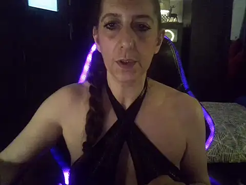 Snapshot of labelgecoquine chatting on November 4, 2025, 7:35 pm labelgecoquine online show from November 4, 2025, 7:35 pm