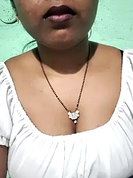 Snapshot of Eashita_01 chatting on January 19, 2026, 1:37 pm Eashita 01 online show from January 19, 2026, 1:37 pm