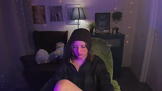 SarahShelby online show from April 29, 2026, 8:59 pm