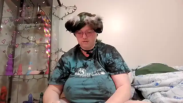 Pupghostt online show from February 16, 2026, 3:19 pm