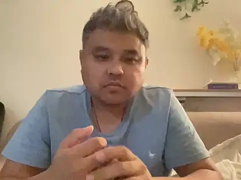 Snapshot of Chester_Asian chatting on December 19, 2025, 4:47 pm Chester Asian online show from December 19, 2025, 4:47 pm