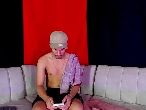 BrownieLoverss online show from February 10, 2026, 11:25 am