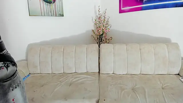 Hot Max 1 online show from December 22, 2025, 9:01 pm