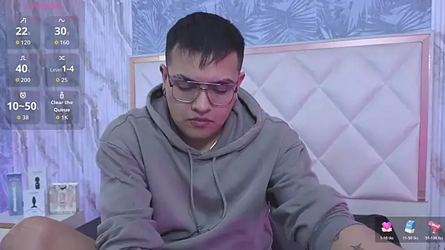 Snapshot of Hades_tay chatting on December 20, 2025, 11:50 am Hades tay online show from December 20, 2025, 11:50 am