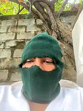 caat   online show from December 19, 2025, 9:55 pm