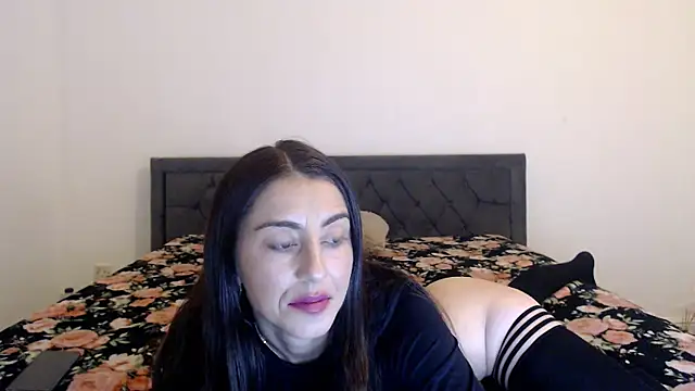 Snapshot of Stella_John chatting on September 15, 2025, 5:51 am Stella John online show from September 15, 2025, 5:51 am