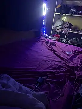 zolorzarafael online show from December 20, 2025, 8:32 am