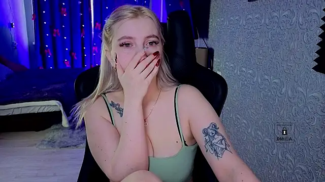 Eva Vibe  online show from March 10, 2026, 5:45 am