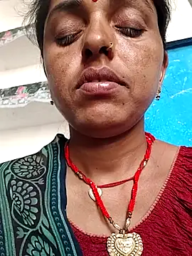 Snapshot of Mahima_rani34 chatting on May 18, 2026, 8:20 am Mahima rani34 online show from May 18, 2026, 8:20 am