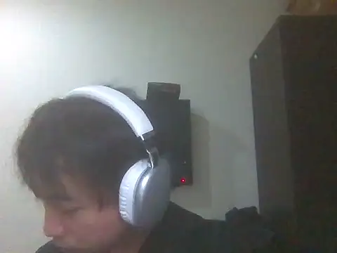 AJIJI1010 online show from December 21, 2025, 5:31 pm