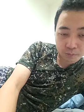 AJIJI1010 online show from April 3, 2026, 8:51 pm