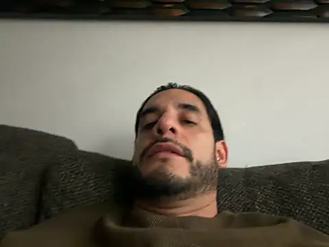 sexyloverscouple online show from May 16, 2026, 1:43 pm