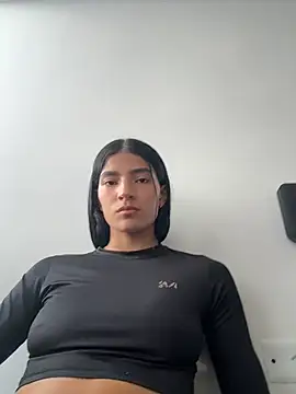 Snapshot of Ema_Rose_ chatting on July 24, 2026, 10:52 pm Ema Rose online show from July 24, 2026, 10:52 pm