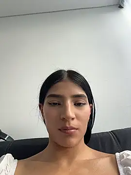 Snapshot of Ema_Rose_ chatting on July 26, 2026, 10:16 pm Ema Rose online show from July 26, 2026, 10:16 pm