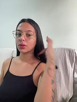 jujuarantes  2026 online show from February 24, 2026, 12:25 pm