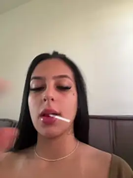 Snapshot of jujuarantes__2026 chatting on May 7, 2026, 1:49 pm jujuarantes 2026 online show from May 7, 2026, 1:49 pm