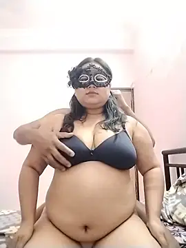 Snapshot of DesiSeductress chatting on March 11, 2026, 6:36 pm DesiSeductress online show from March 11, 2026, 6:36 pm