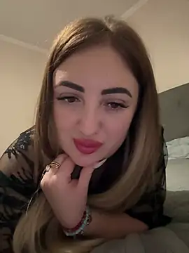 merabel1995 online show from February 2, 2026, 8:18 pm