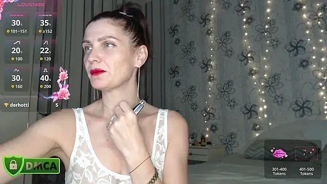 LindaXSteve online show from September 26, 2025, 9:41 pm