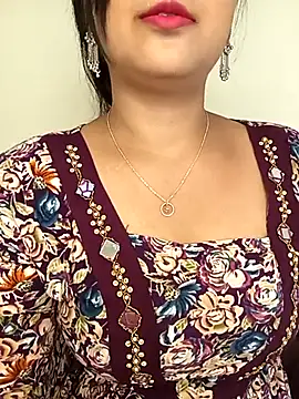 Snapshot of Deshi_bhabhi143 chatting on April 27, 2026, 6:33 am Deshi bhabhi143 online show from April 27, 2026, 6:33 am