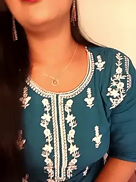 Snapshot of Deshi_bhabhi143 chatting on May 2, 2026, 5:45 am Deshi bhabhi143 online show from May 2, 2026, 5:45 am