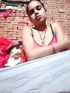 Fency Love143 online show from February 5, 2026, 11:53 pm