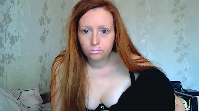 CrystallAngel online show from May 9, 2026, 2:11 pm