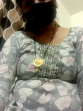 ritu7755 online show from April 7, 2026, 10:09 pm