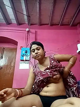 Hooghlypinkivabi online show from March 29, 2026, 2:17 pm