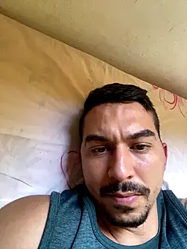 LuanTeles29 online show from December 21, 2025, 4:03 pm