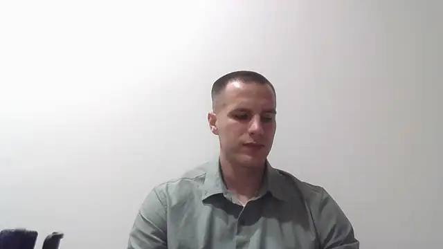 makeyousquirt123456 online show from December 21, 2025, 4:14 pm