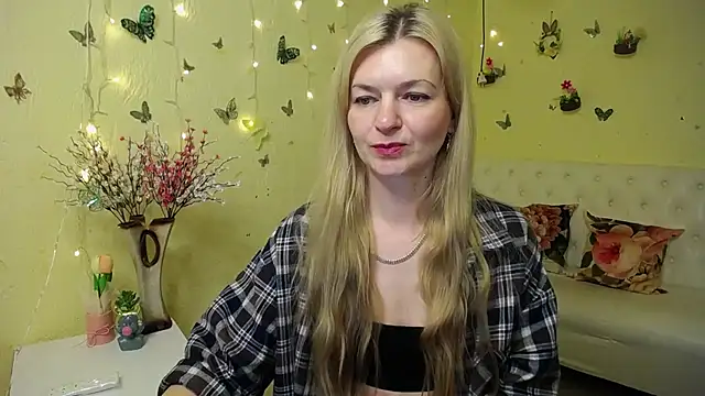 MelissaTyler online show from April 16, 2026, 11:22 am