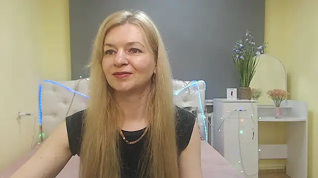 MelissaTyler online show from May 16, 2026, 5:26 am