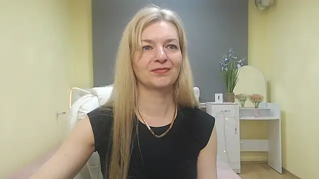 MelissaTyler online show from May 16, 2026, 10:36 am