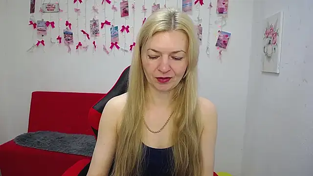MelissaTyler online show from May 23, 2026, 5:12 am