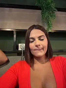 Snapshot of Irina_Velvett chatting on June 17, 2026, 9:49 pm Irina Velvett online show from June 17, 2026, 9:49 pm