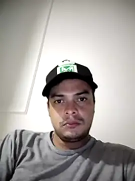 Snapshot of soytorres92 chatting on July 14, 2026, 1:08 am soytorres92 online show from July 14, 2026, 1:08 am