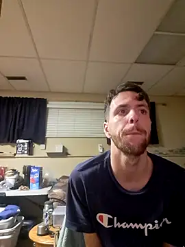 HungGuy1999 online show from December 22, 2025, 4:42 am