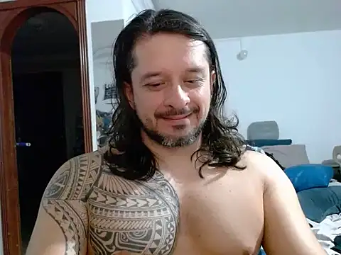 gonzzohunterr online show from June 10, 2026, 2:23 am