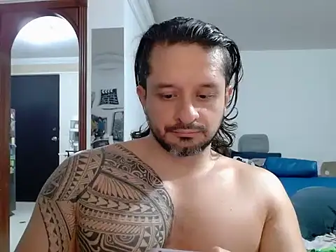 gonzzohunterr online show from June 12, 2026, 8:02 am