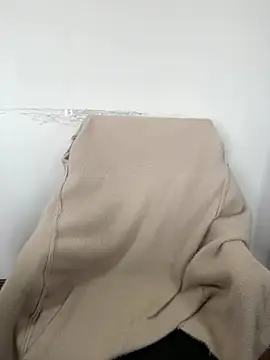 Molly-xiao online show from March 10, 2026, 8:52 am