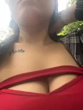 Molly-xiao online show from May 26, 2026, 8:32 am
