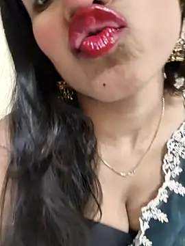 Yours-Zeenat online show from April 14, 2026, 6:58 pm