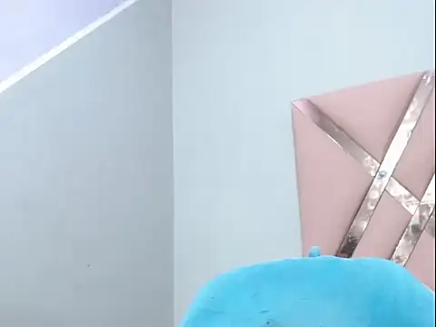 latina ts july online show from February 20, 2026, 7:32 am