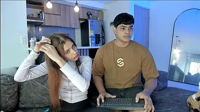 Snapshot of Nicole_and_thiago1 chatting on January 10, 2026, 9:41 pm Nicole and thiago1 online show from January 10, 2026, 9:41 pm