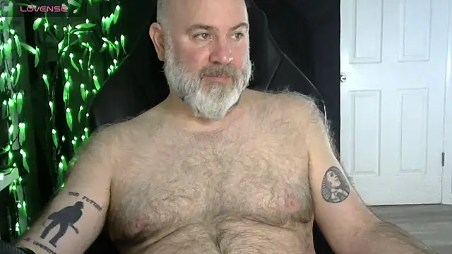 XJJ77x online show from February 7, 2026, 2:37 am