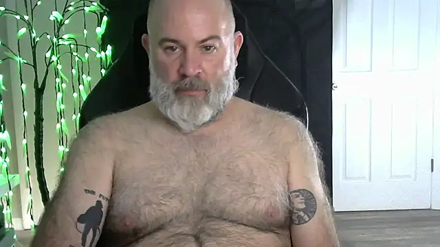 XJJ77x online show from March 3, 2026, 3:01 am