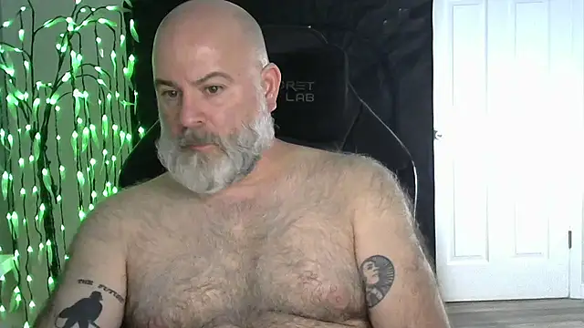 XJJ77x online show from April 14, 2026, 1:55 am