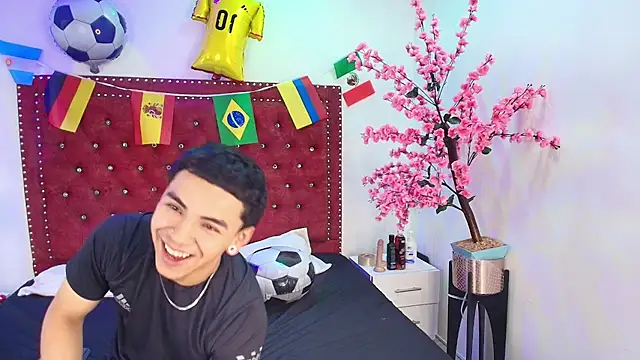 Jaden and sofia online show from June 25, 2026, 3:06 am