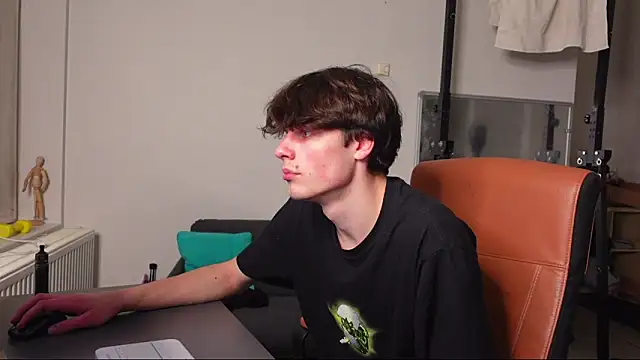 Snapshot of Daniel_Shawnn chatting on January 13, 2026, 5:29 pm Daniel Shawnn online show from January 13, 2026, 5:29 pm